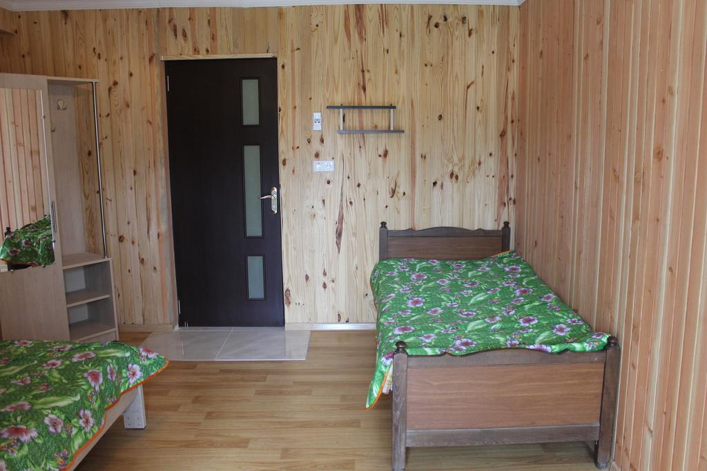 Guest House Mari Уреки Екстериор снимка