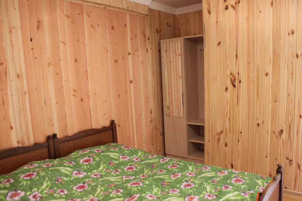 Guest House Mari Уреки Екстериор снимка