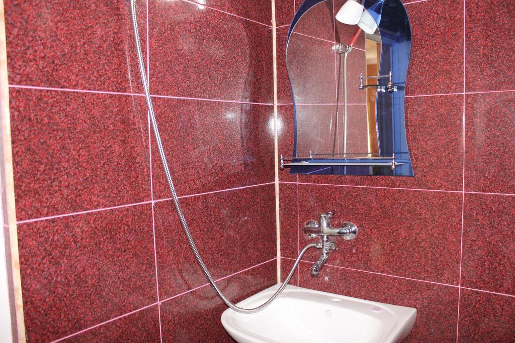 Guest House Mari Уреки Екстериор снимка