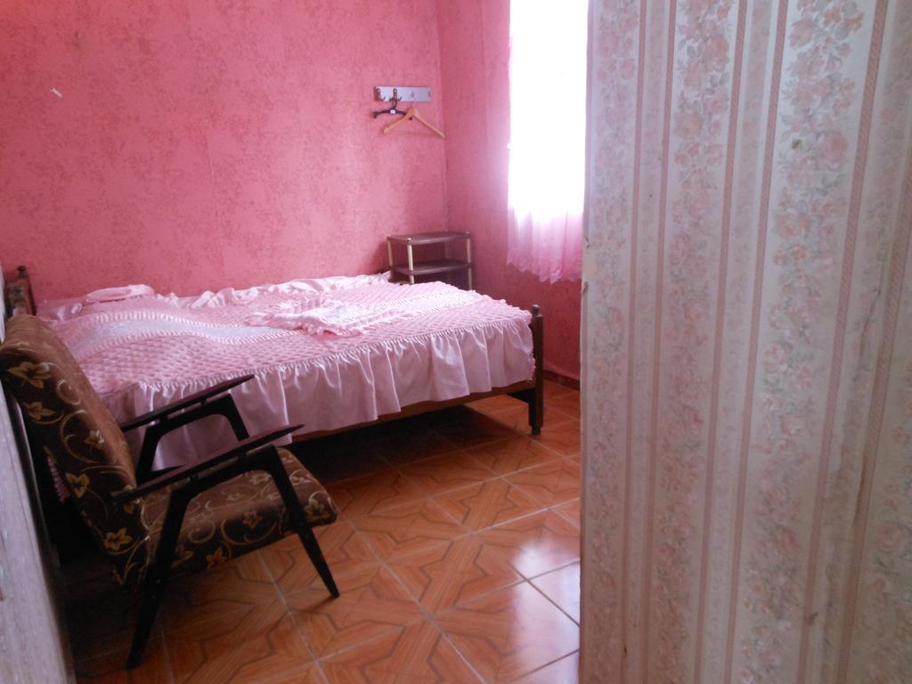 Guest House Mari Уреки Екстериор снимка