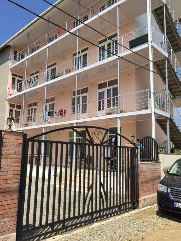 Guest House Mari Уреки Екстериор снимка