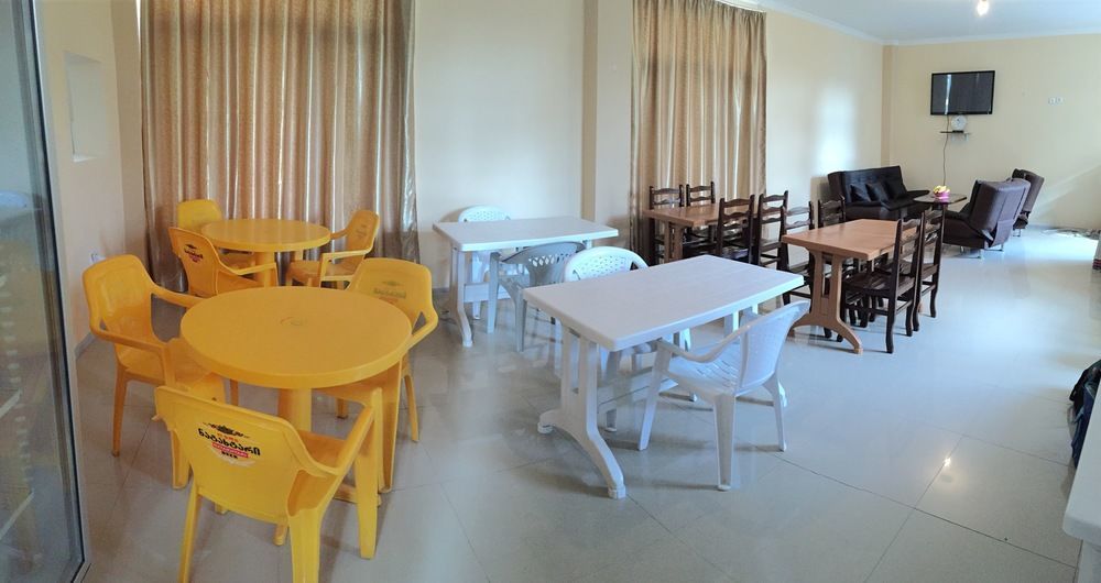 Guest House Mari Уреки Екстериор снимка