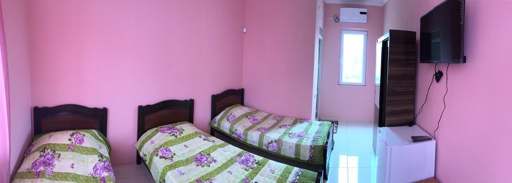 Guest House Mari Уреки Екстериор снимка